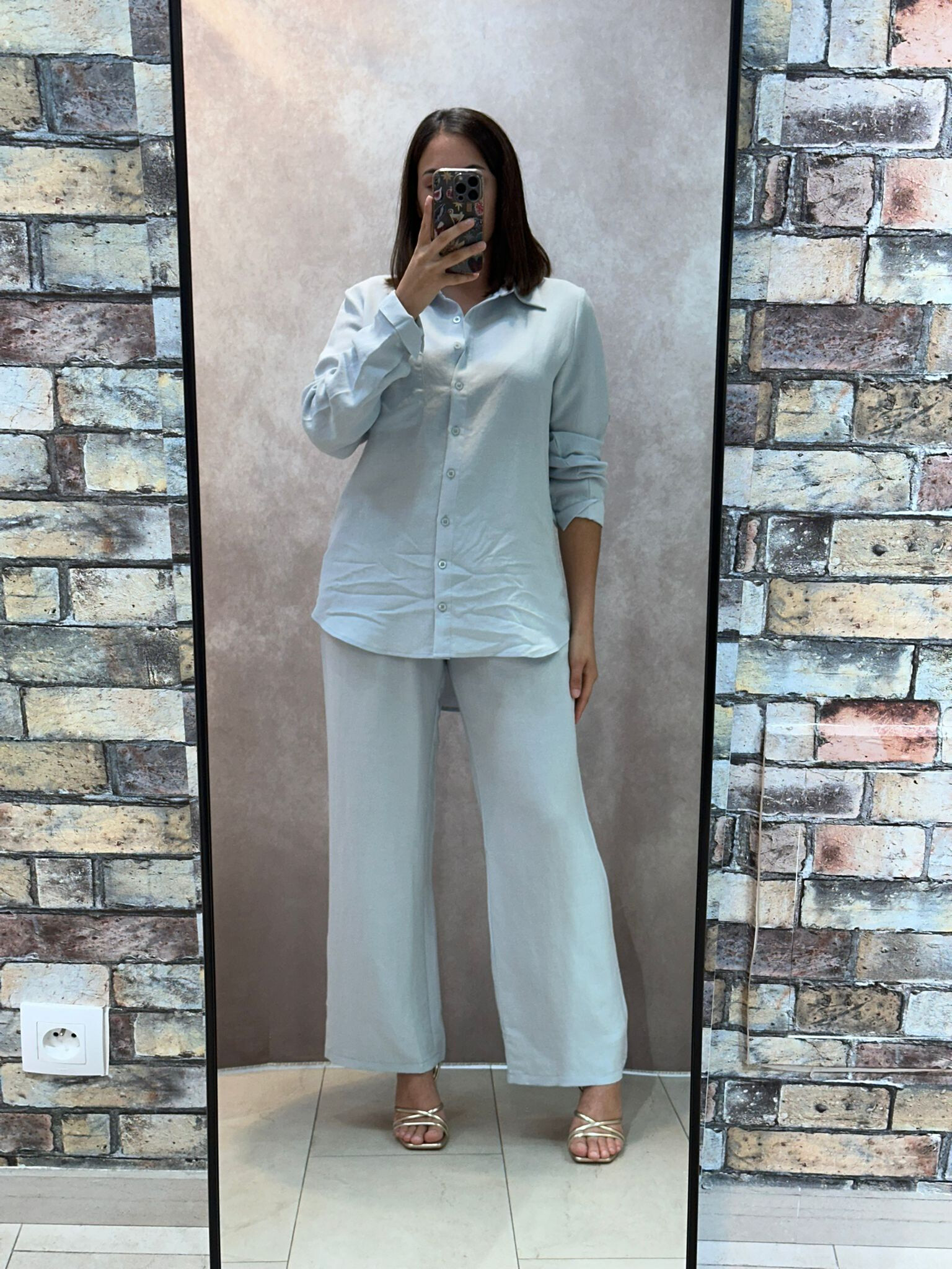 Grossista Missy Tekstil - Set di camicia e pantaloni larghi valorizzato dalla sua cintura