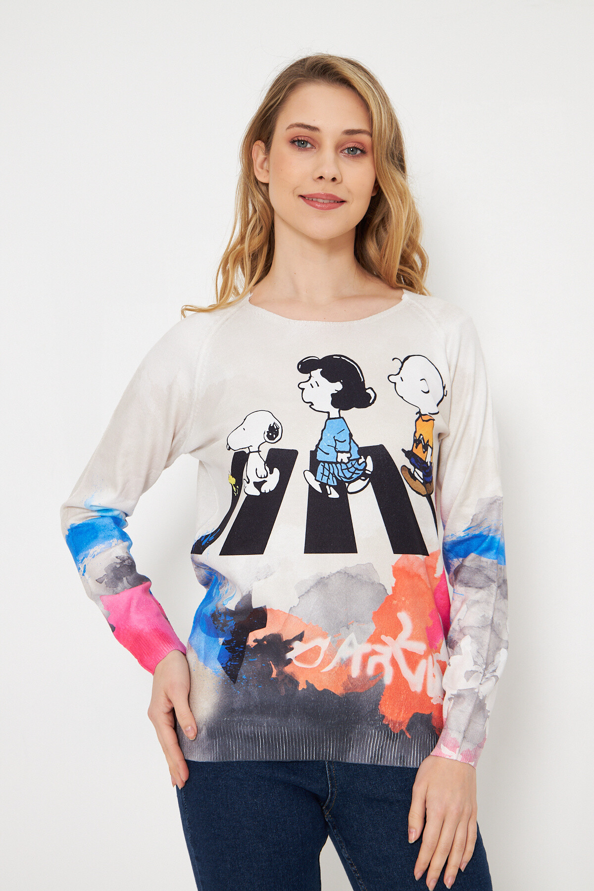 Wholesaler Missy Tekstil - Round pattern collar sweater