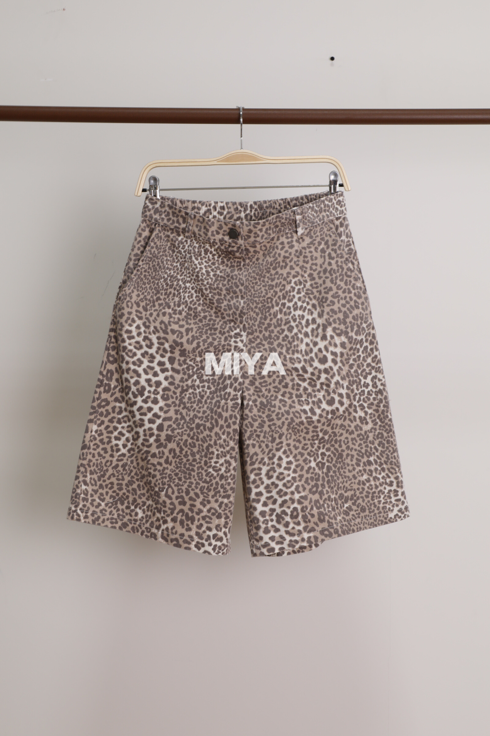 Grossiste MIYA SRL - Jean du genou