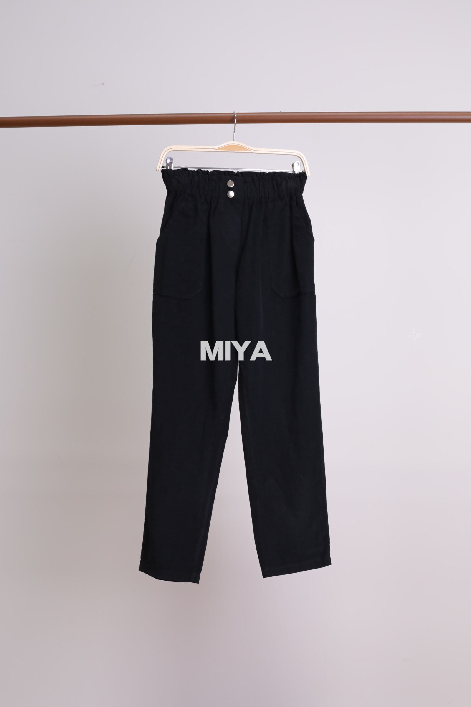 Grossiste MIYA SRL - Pantalon en velours