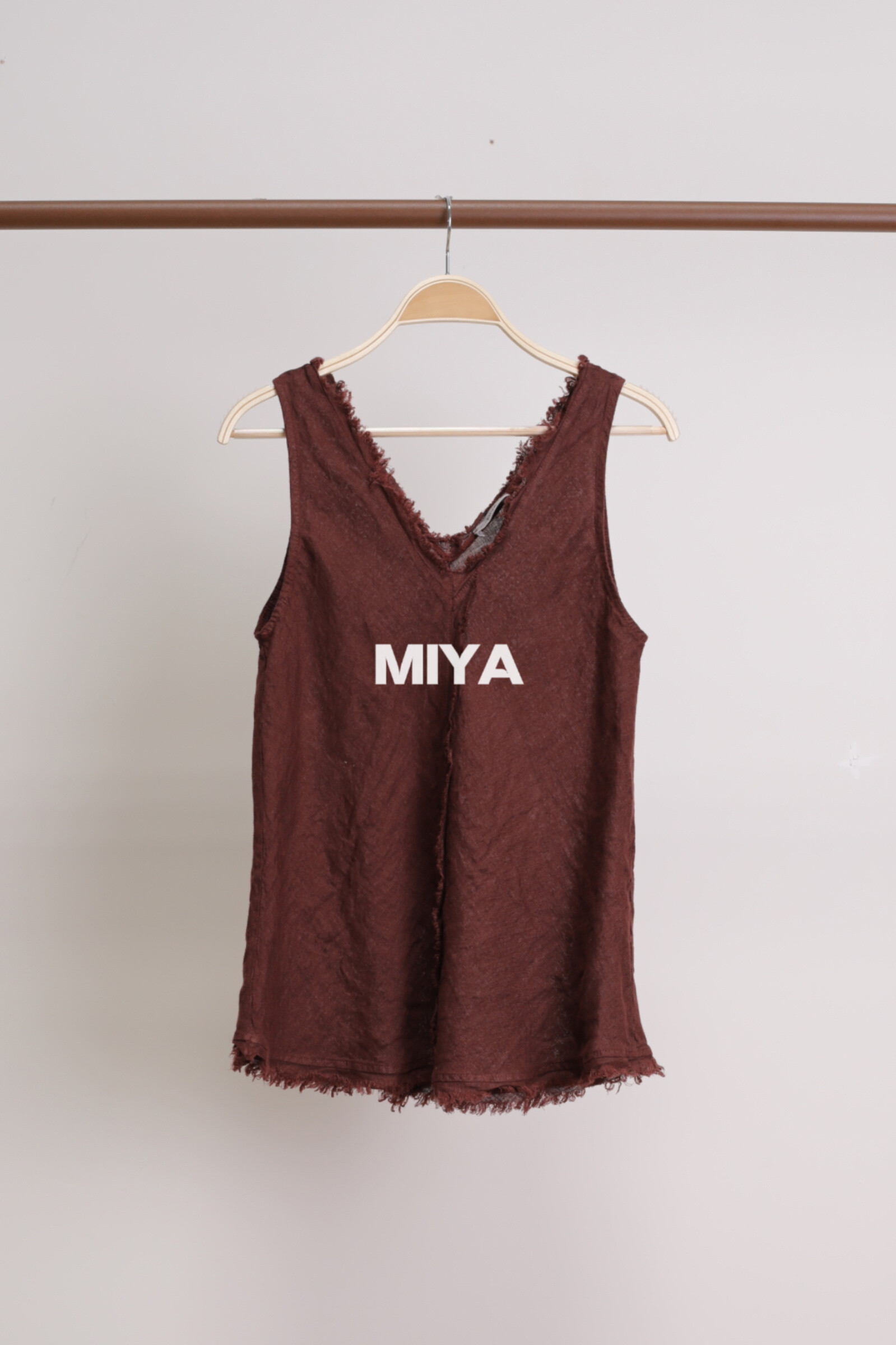 Mayorista MIYA SRL - TOP CON BORDES DESHILACHADOS