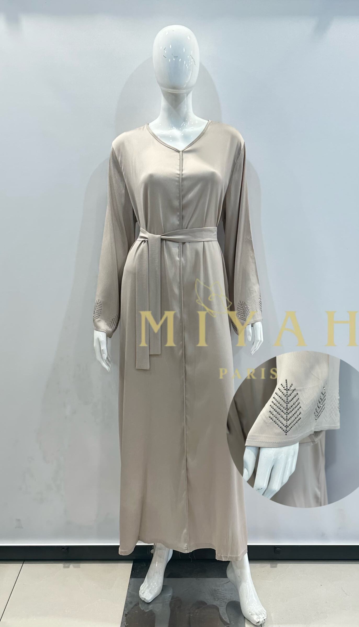Grossista MIYAH paris - Abaya lunga con ampie maniche adornate con diamanti a forma di foglia