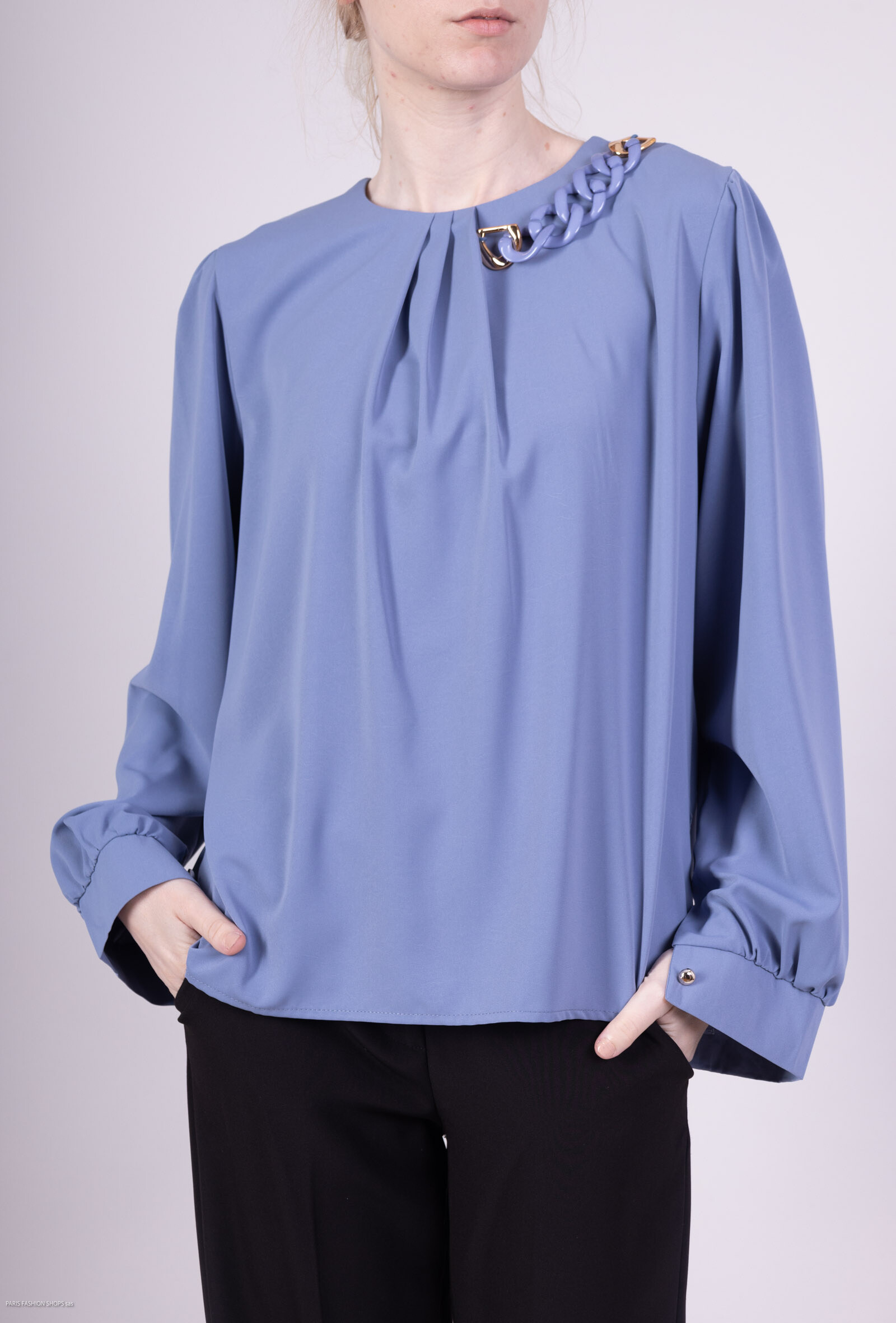 Wholesaler MJ FASHION - United Decorative chain blouse at the collar