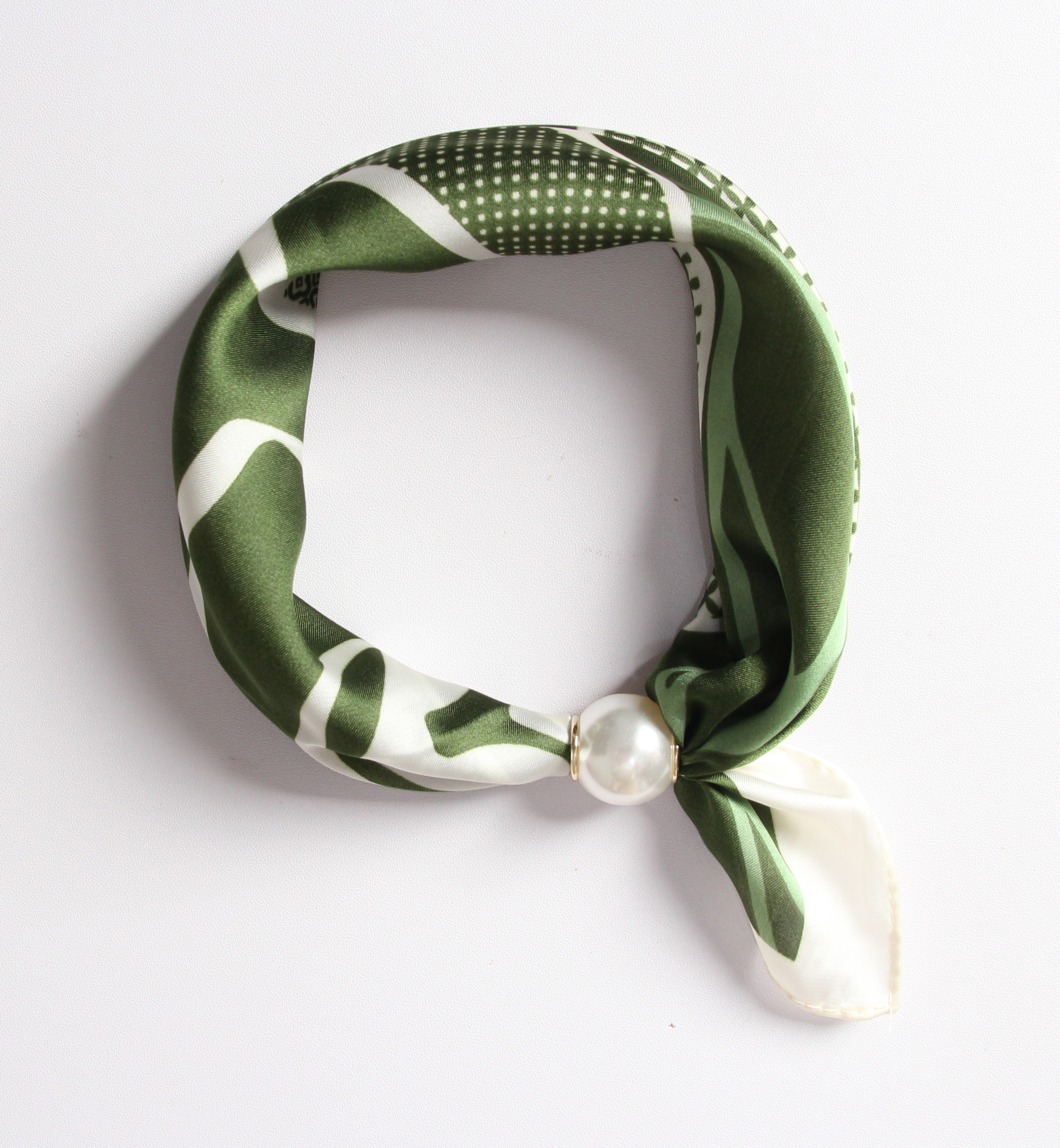 Wholesaler MM Sweet - SCARF WITH MAGNETIC PEARL