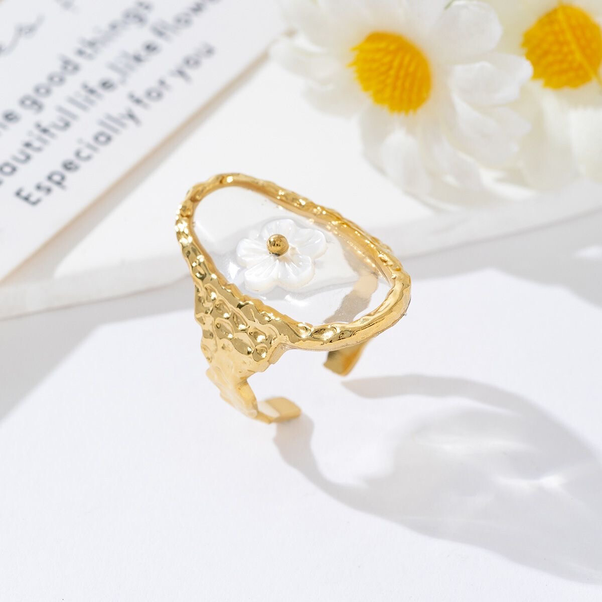 Grossiste Mochimo Suonana - Bague avec petite fleur en acier inoxydable