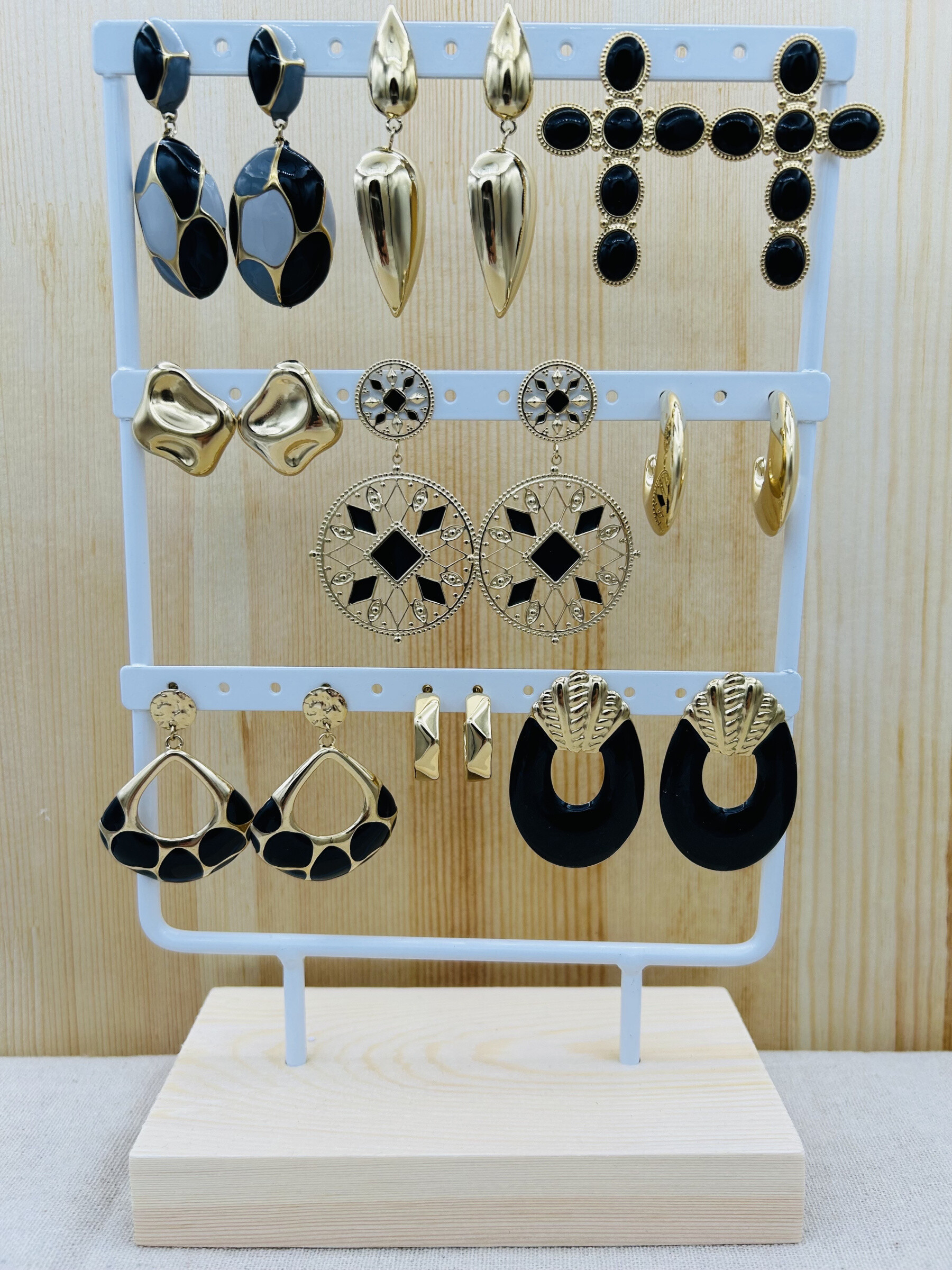 Wholesaler Mochimo Suonana - Set of 9 pairs of earrings stainless steel