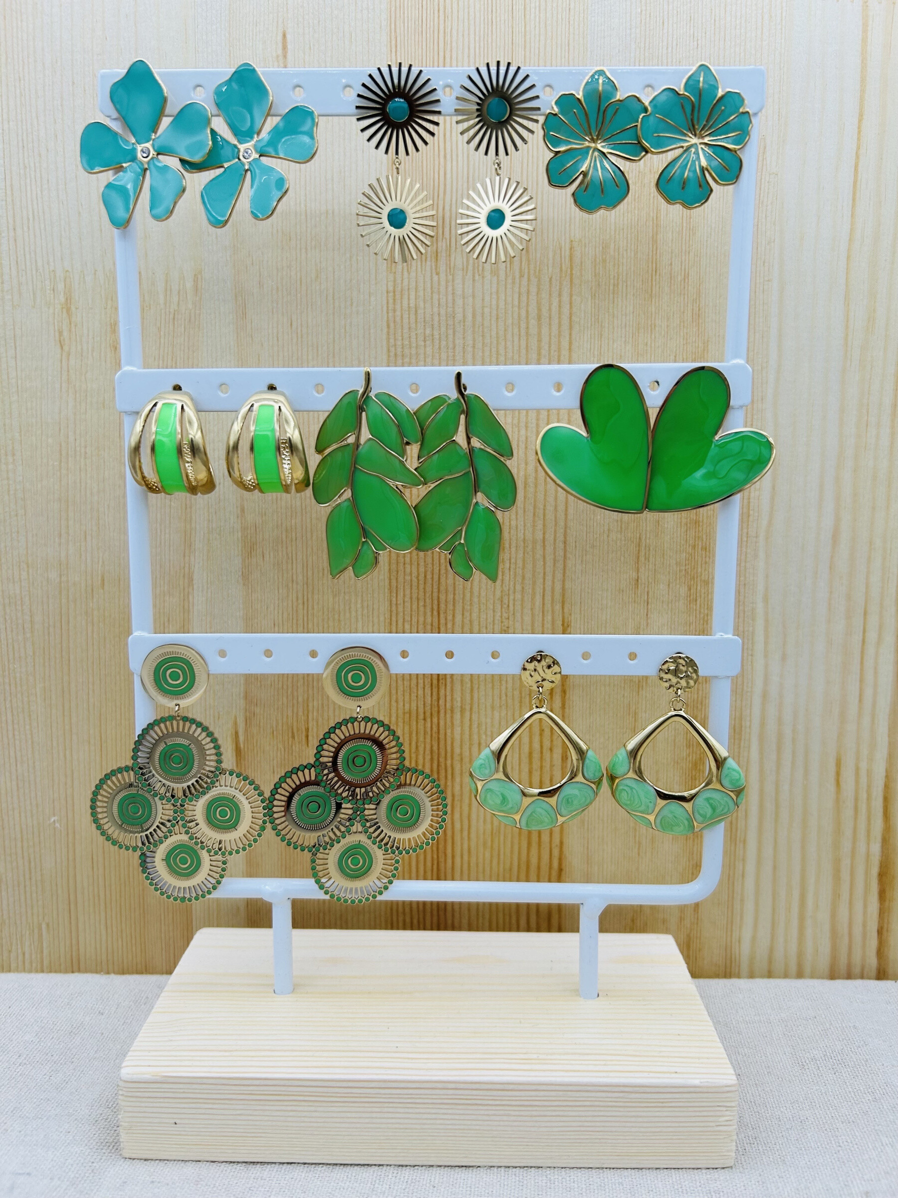 Wholesaler Mochimo Suonana - Set of 9 pairs of earrings stainless steel