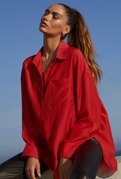 Grossiste Mochy - Chemise oversize fluide légère et élégante Grossiste Mochy - Chemise oversize fluide légère et élégante