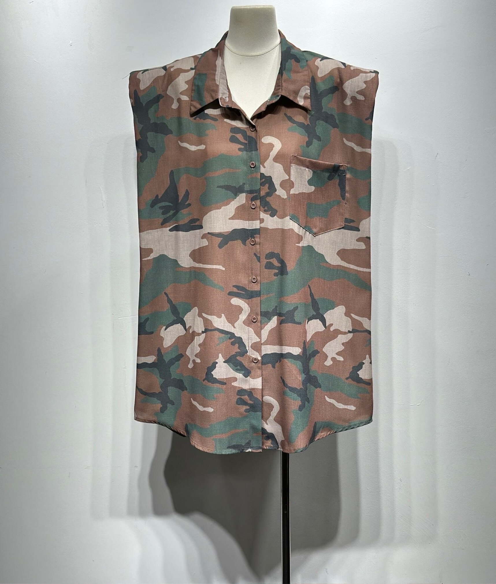 Grossiste Mochy - Débardeur camouflage