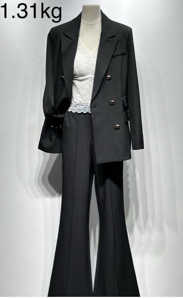 Grossista Mochy - Completo blazer e pantaloni a zampa