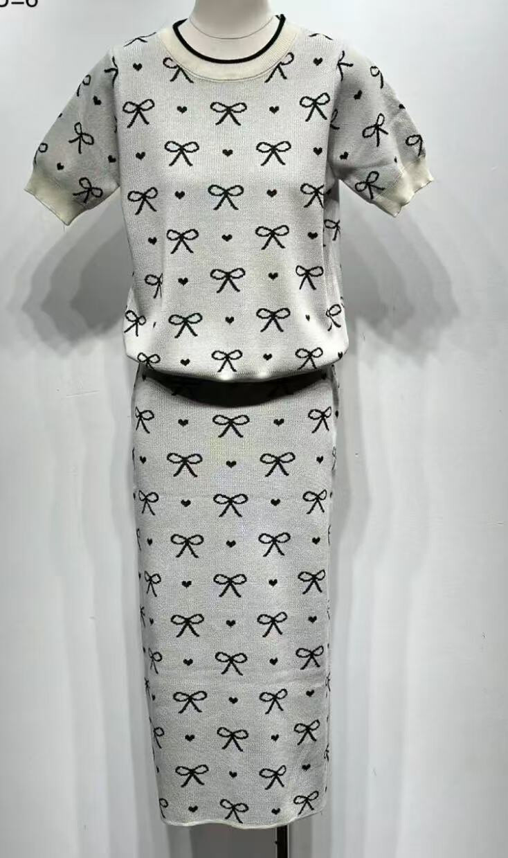 Grossiste Mochy - ensemble  blouse manche court  +jupe long en maille