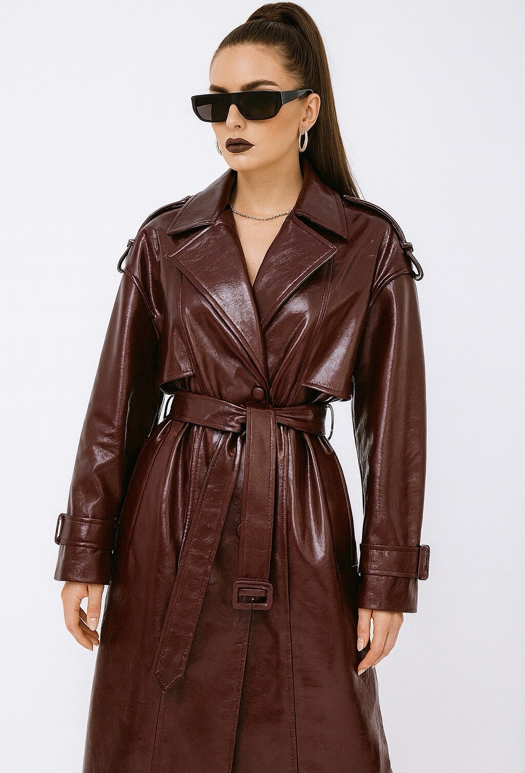 Grossiste Mochy - Manteau mi-long en cuir synthétique