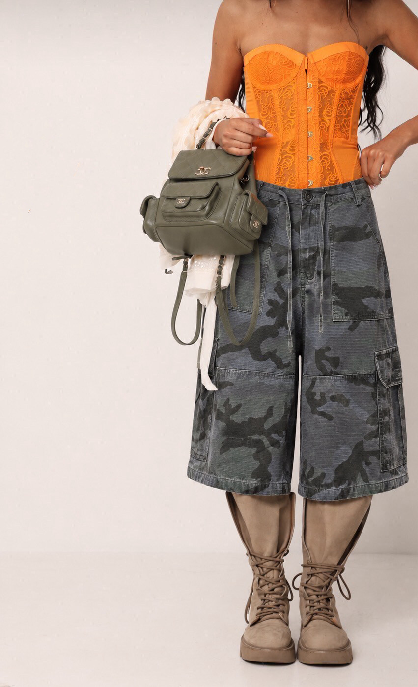 Wholesaler Mochy - Oversized cotton camouflage cargo Bermuda shorts