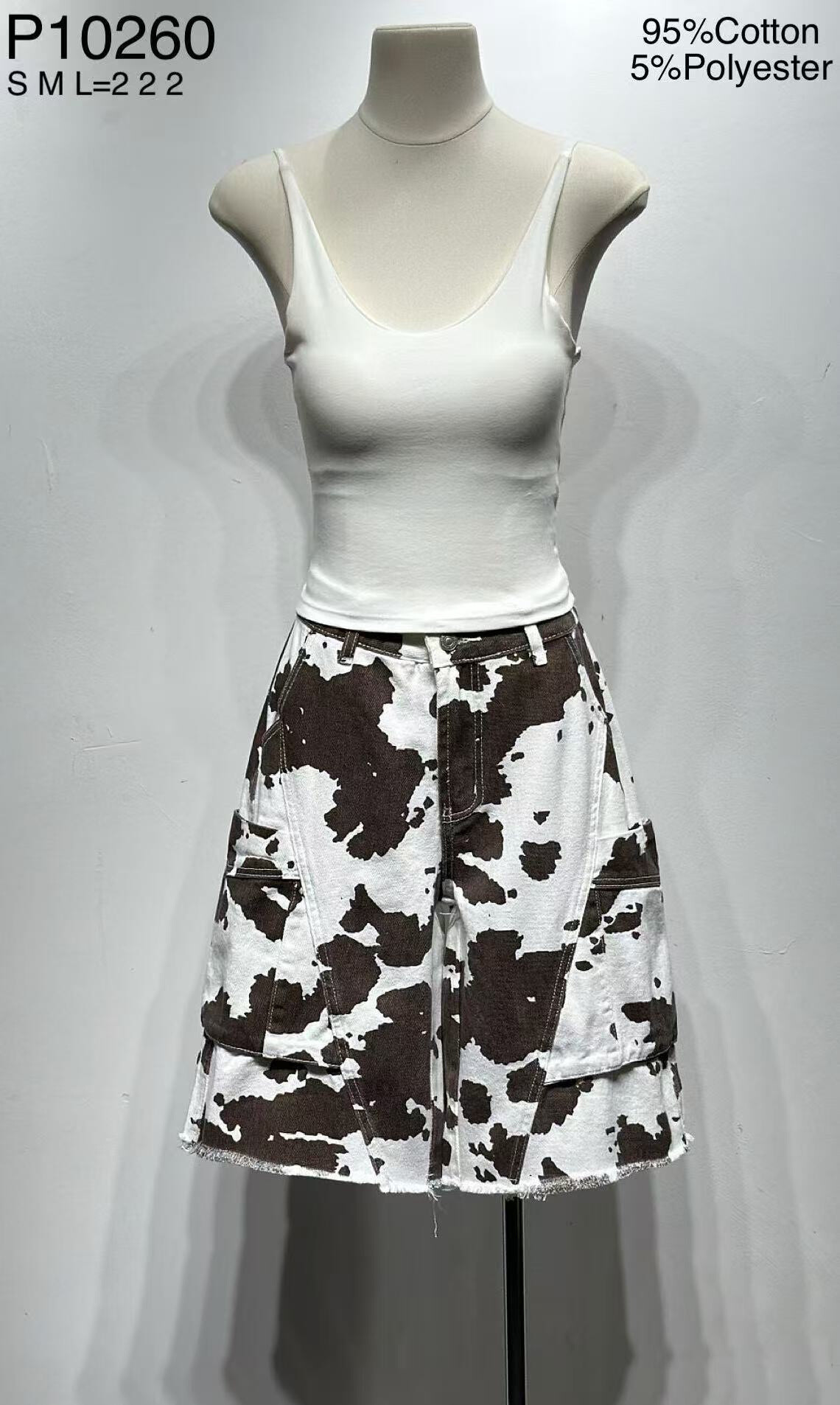 Grossiste Mochy - Pantacourts vintage motif vache