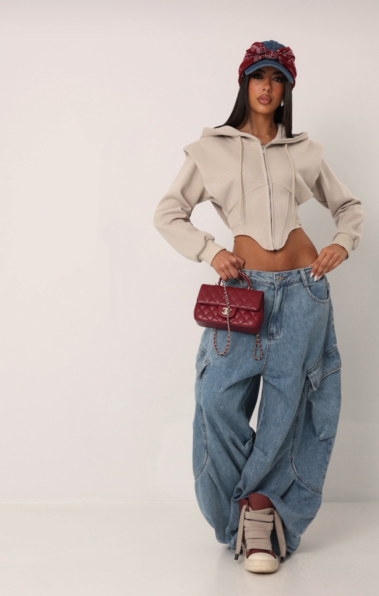 Mayorista Mochy - Pantalones cargo oversize con una silueta voluminosa y estructurada