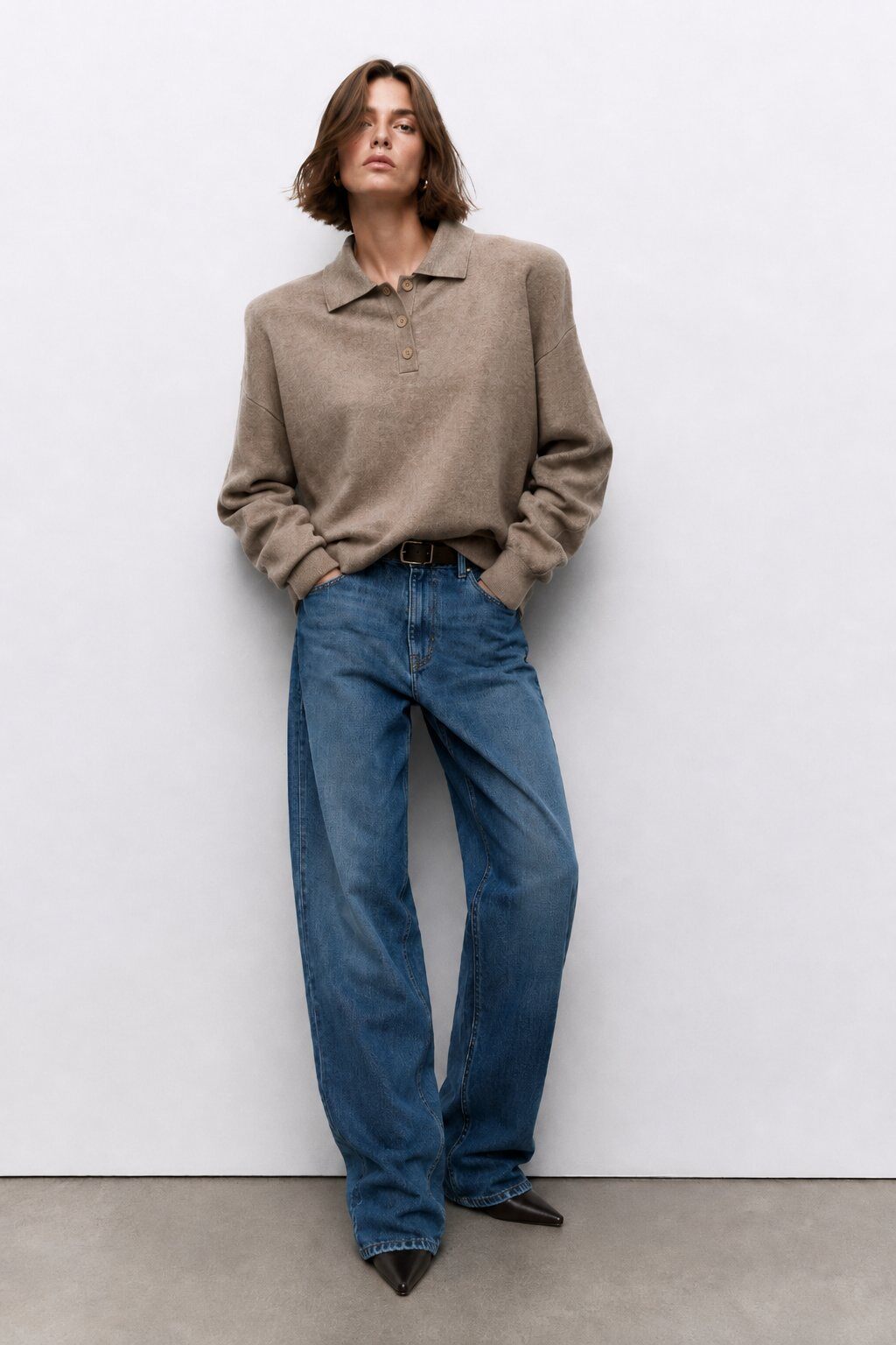 Grossiste Mochy - Pull polo en maille douce avec col classique et patte boutonnée
