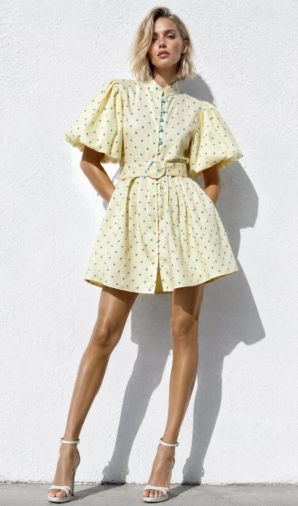 Grossiste Mochy - Robe courte à pois avec manches ballon volumineuses