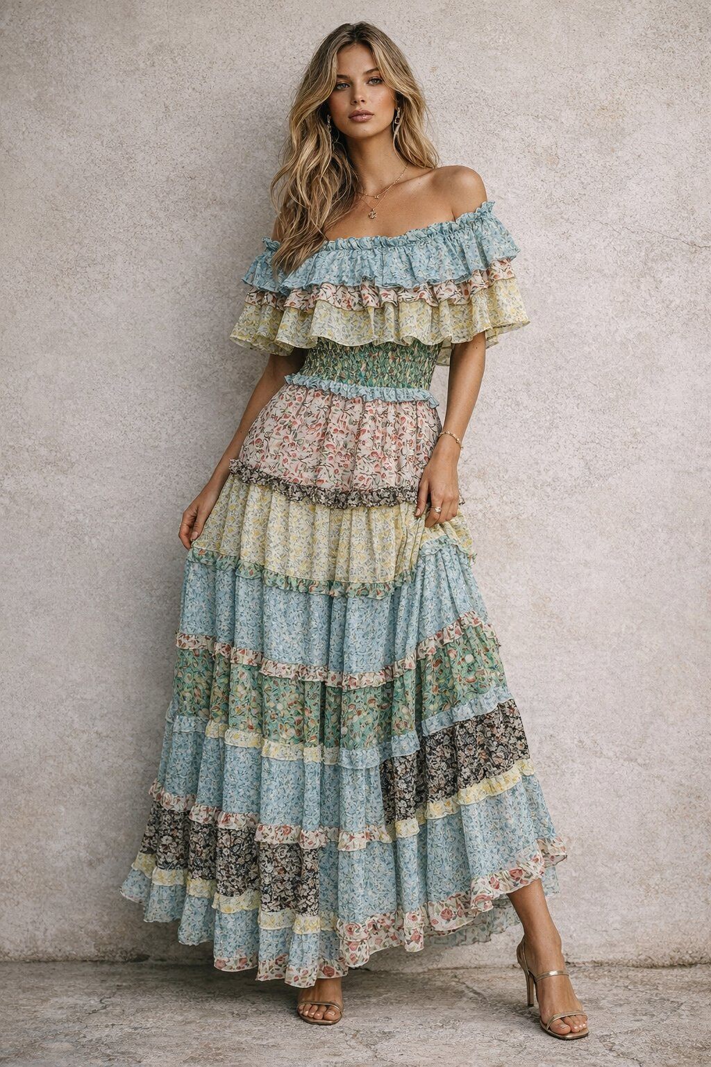 Grossiste Mochy - Robe longue avec design à volants et imprimés floraux variés