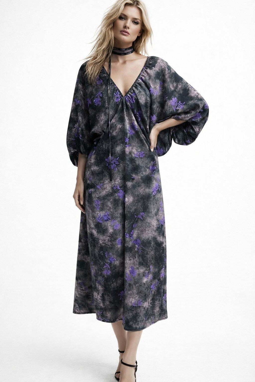 Grossiste Mochy - Robe mi-longue fluide avec imprimé artistique et moderne