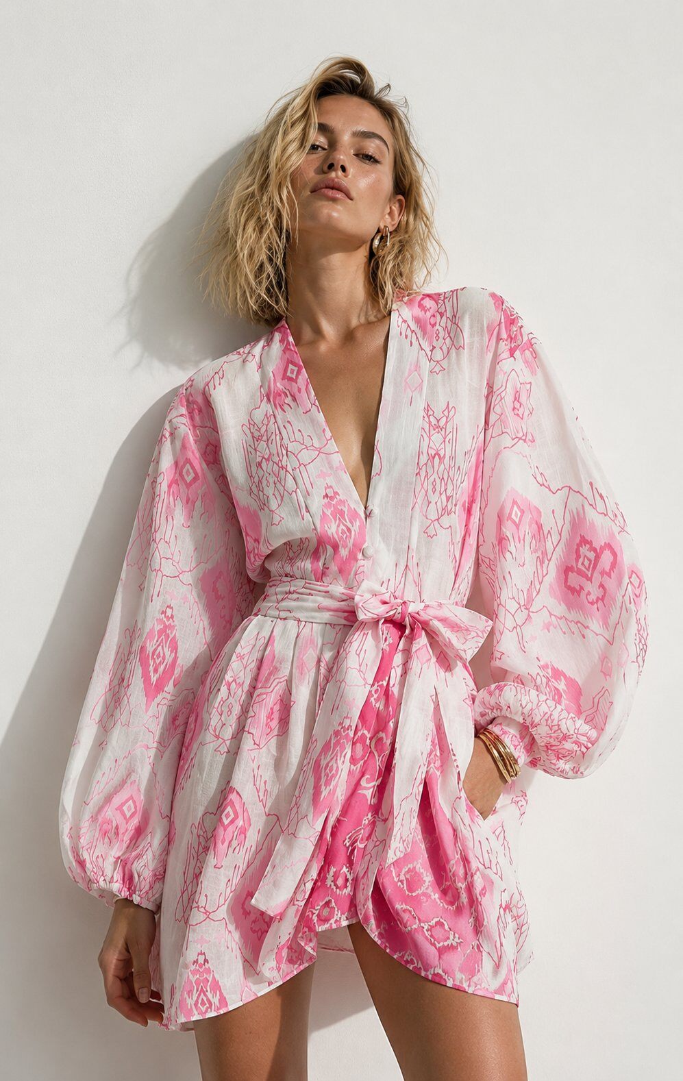 Grossiste Mochy - Robe courte imprimée avec ceinture à nouer