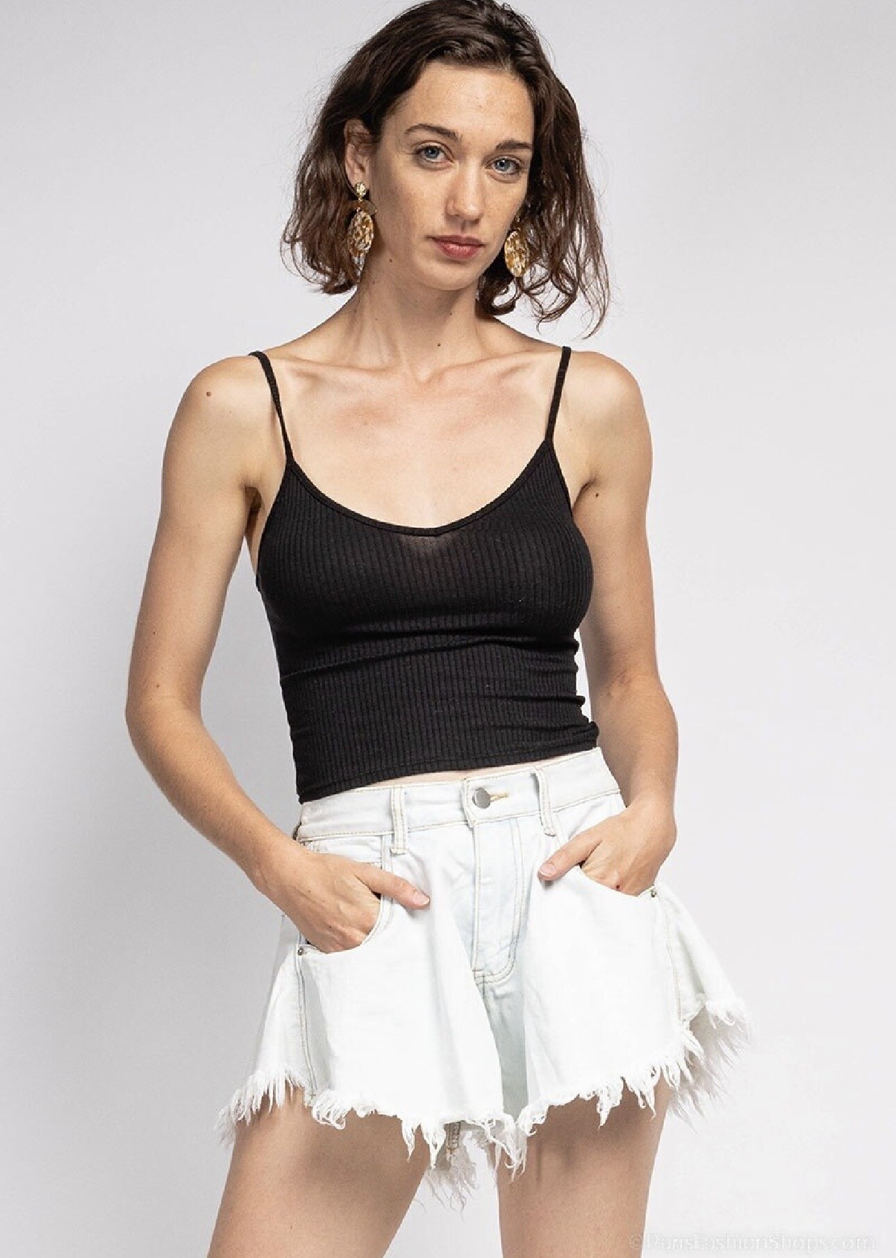 Grossiste Mochy - Short en jean