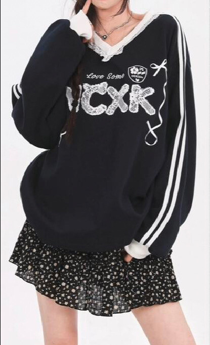 Grossiste Mochy - Sweats  col v