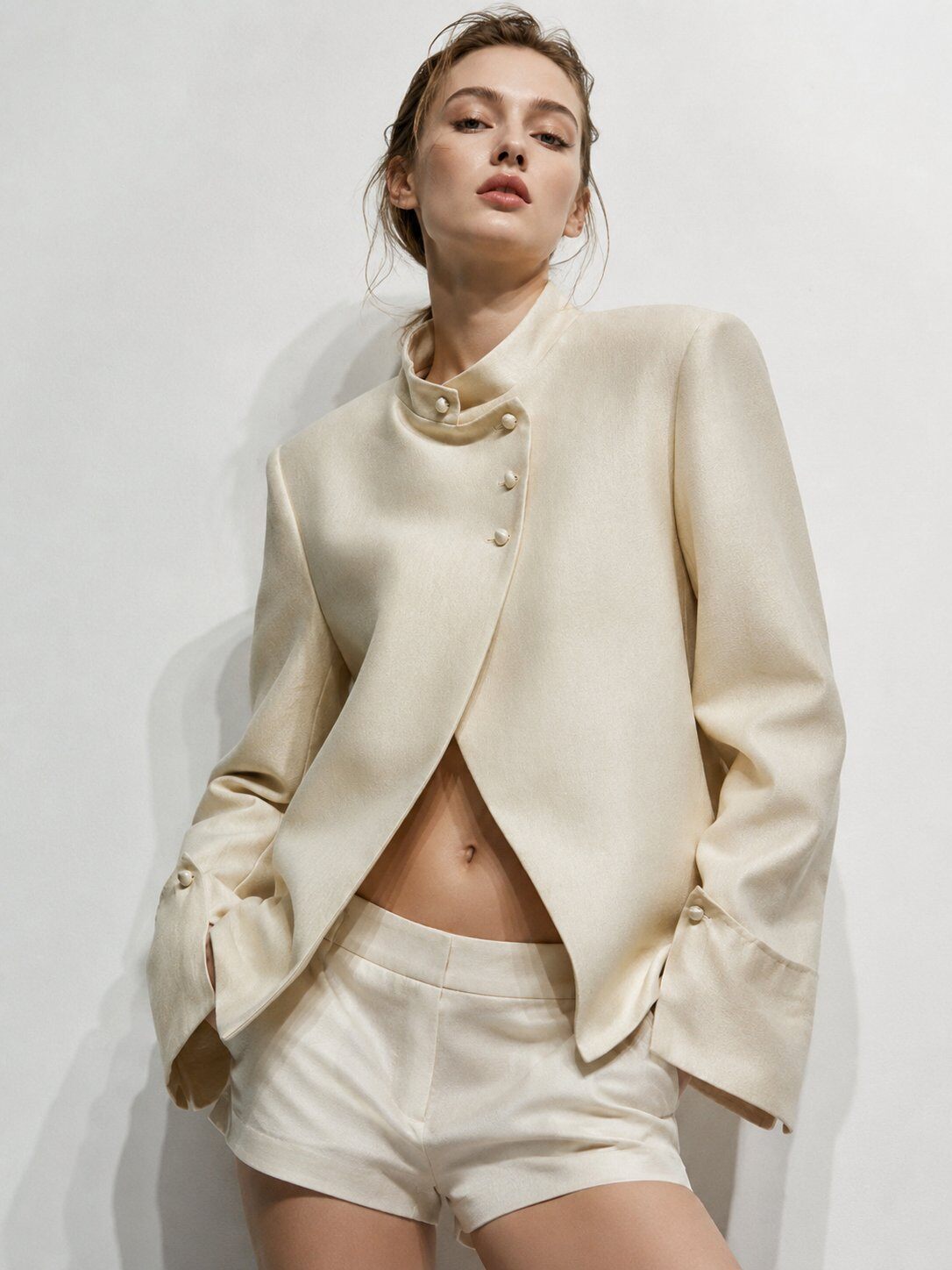 Mayorista Mochy - Chaqueta elegante con cuello alto