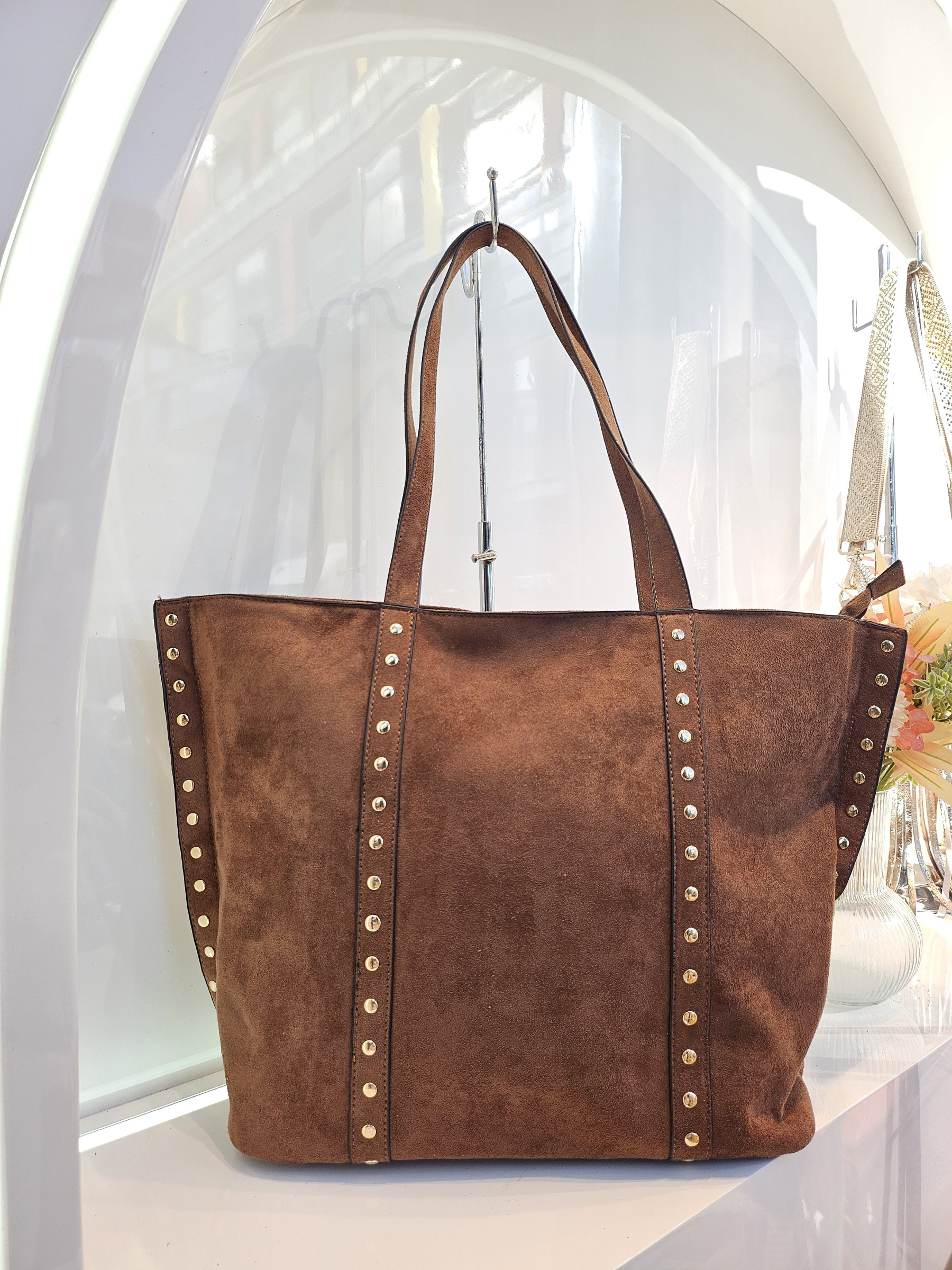 Grossiste Mogano Jm Factory - Sac suédine clouté à fermeture éclaire