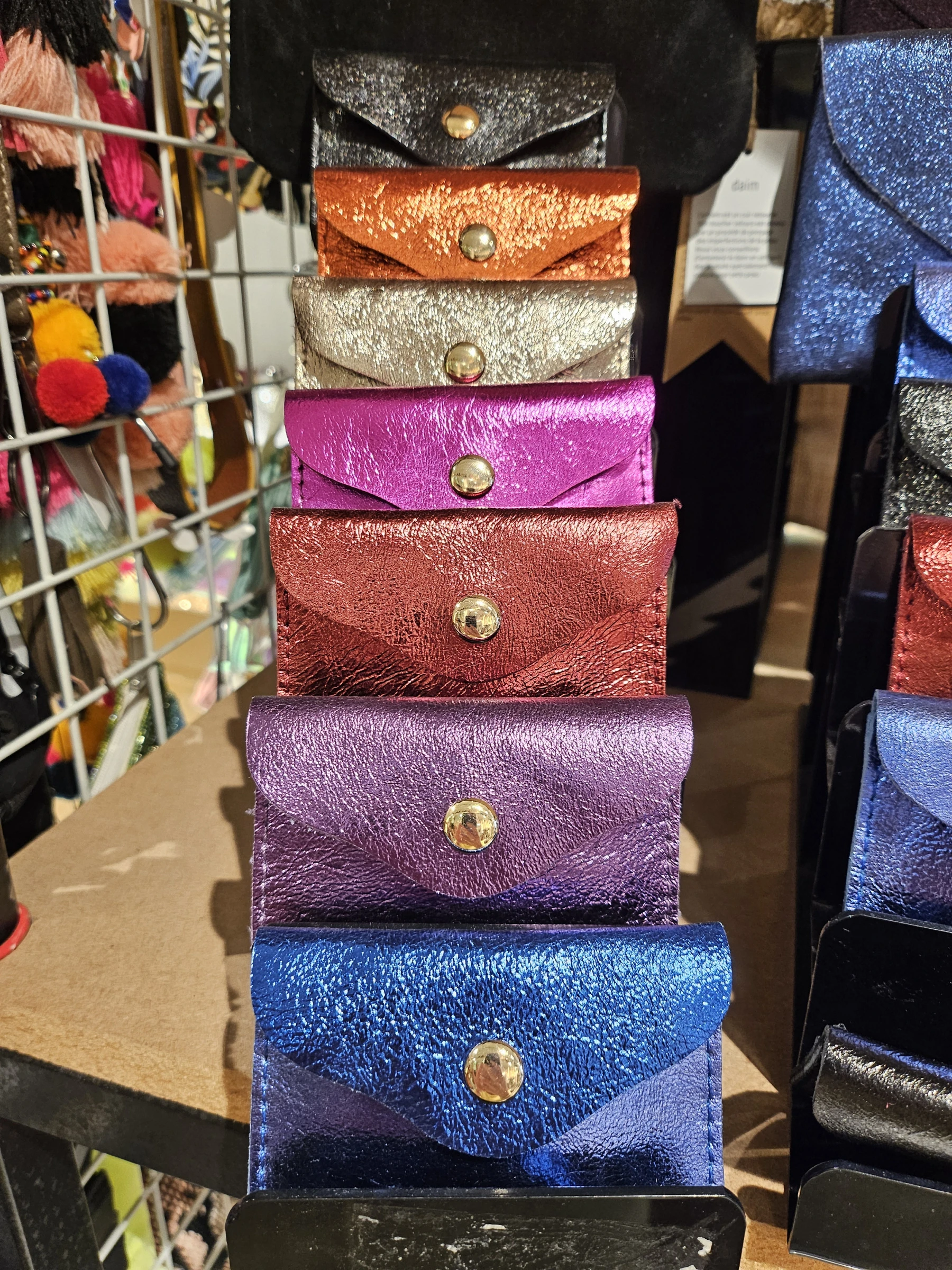 Porte-monnaie en cuir irisé, idéal pour le printemps/été, 100% cuir, élégance quotidienne, fabriqué en Chine.