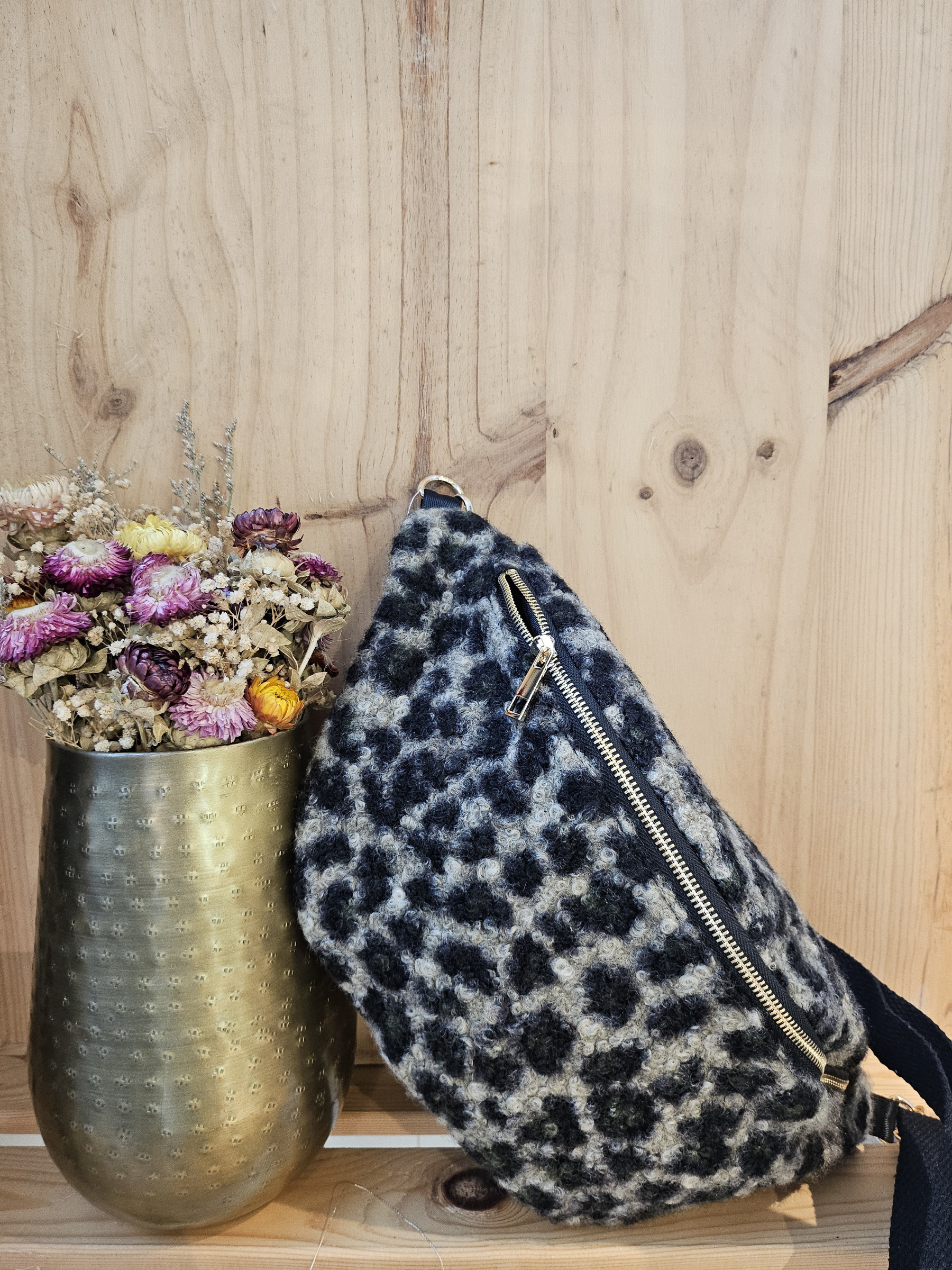Wholesaler Mogano Jm Factory - Fur fanny pack