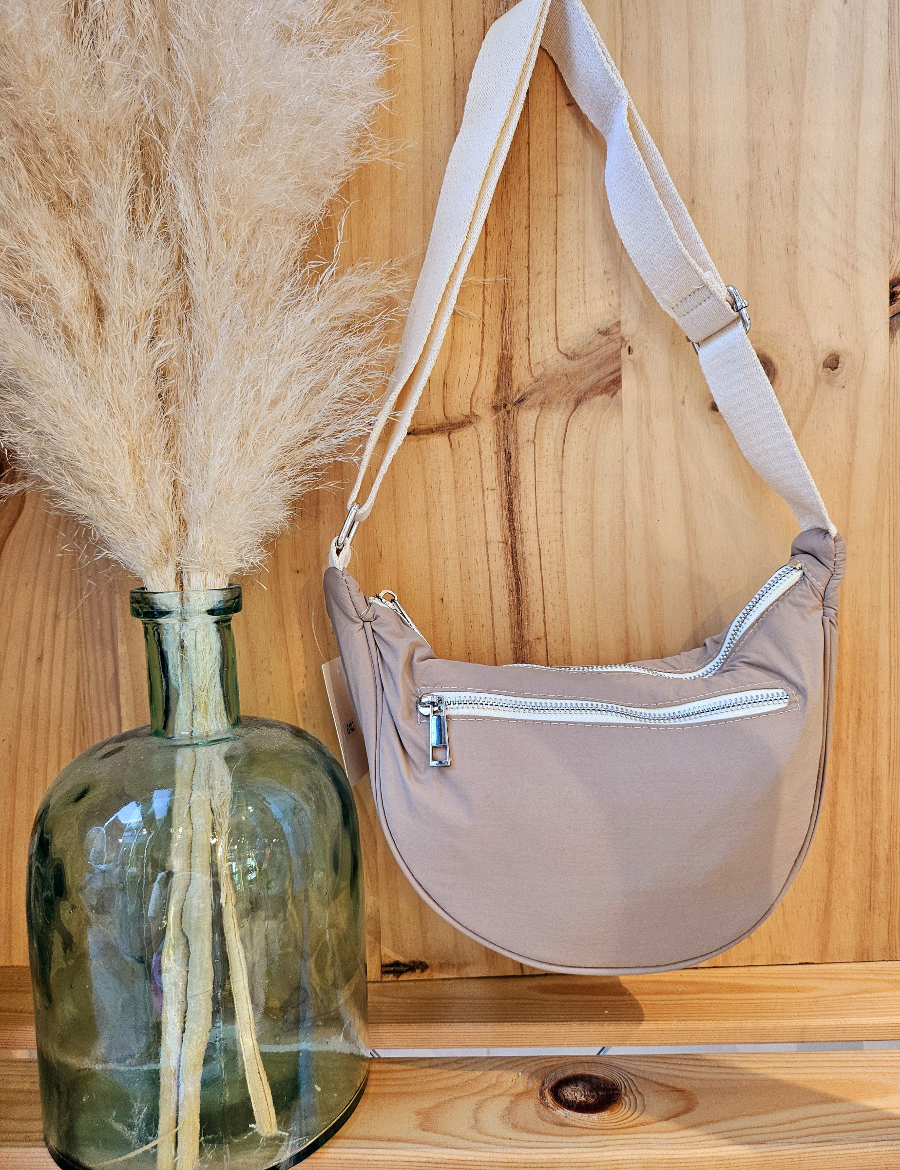 Wholesaler Mogano Jm Factory - Polyester bag with zip at the front