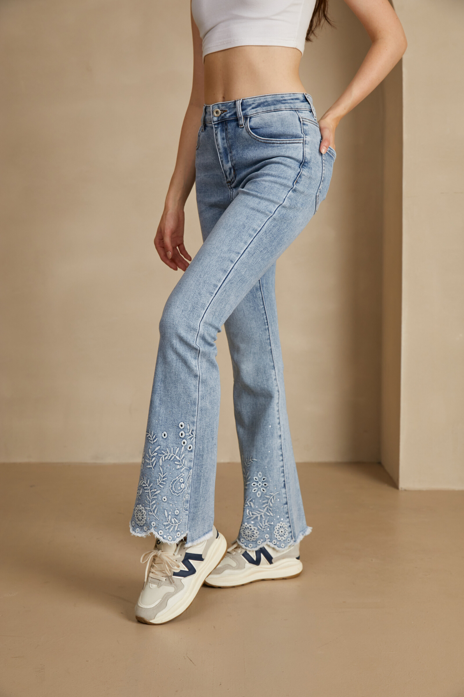 Wholesaler Monday Premium - Rhineard jeans in rhinestones