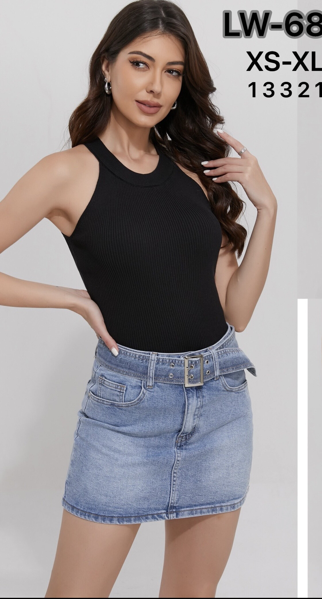 The model is 170cm tall