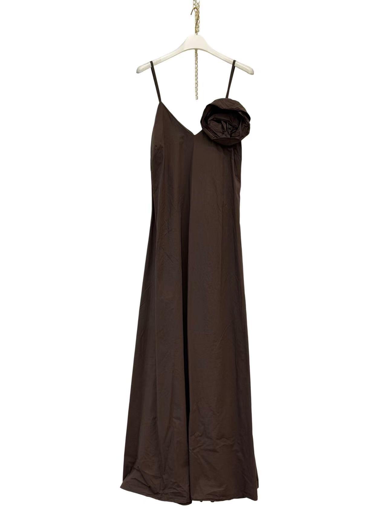 Grossiste MONDIAL FASHION - ROBE LONGUE À BRETELLES