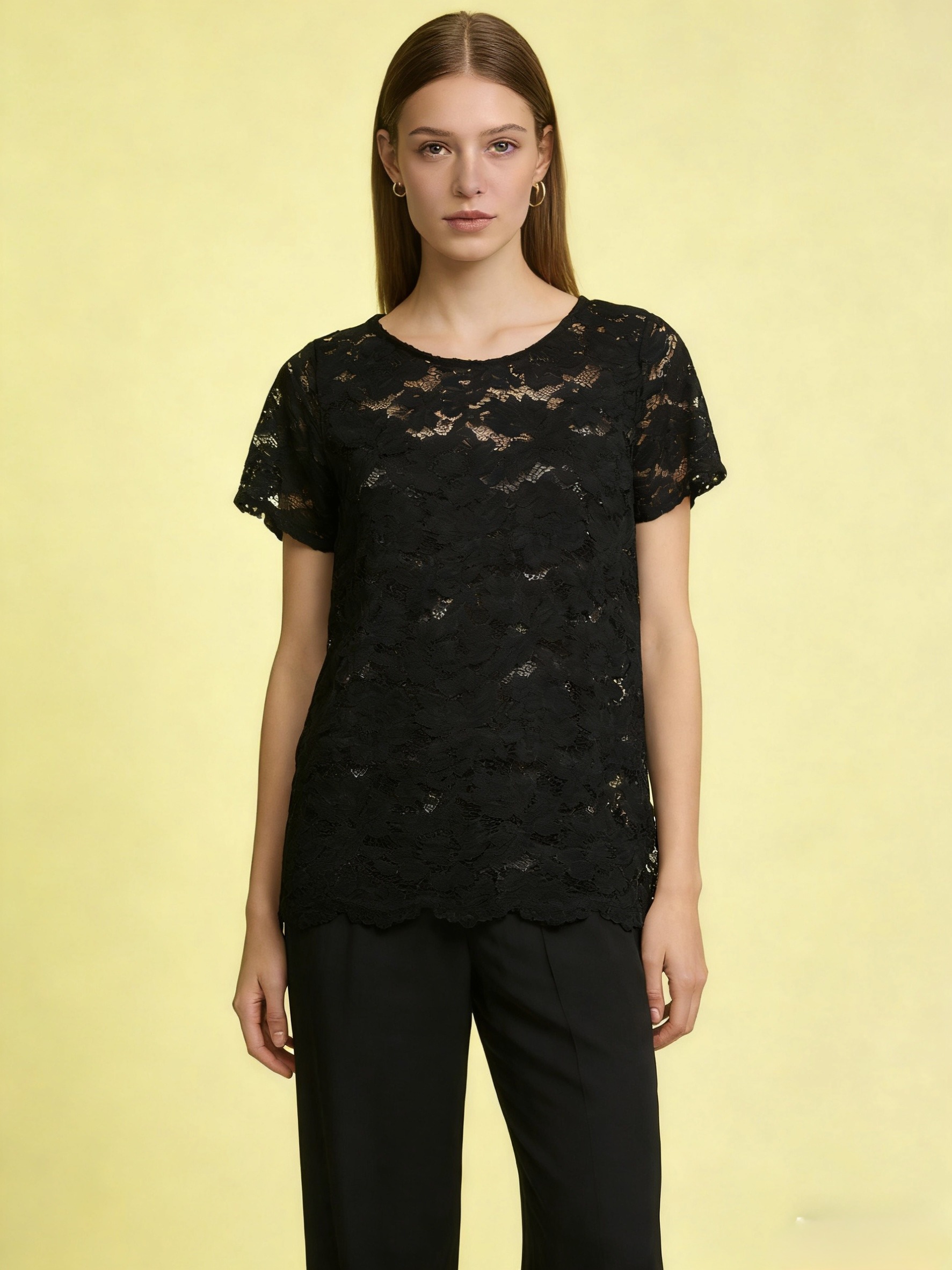 Grossiste MONDIAL FASHION - T-SHIRT EN DENTELLE