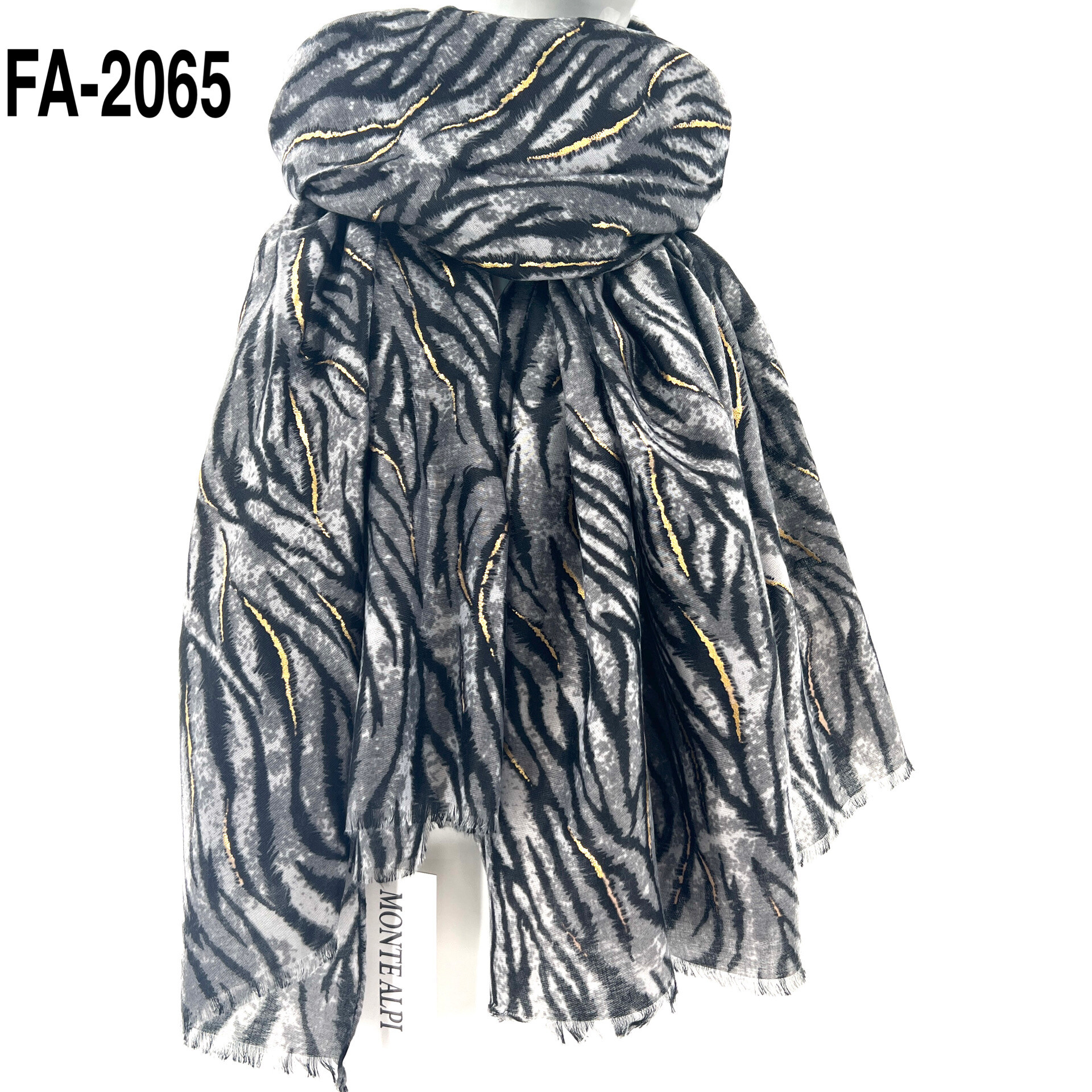 Wholesaler MONTE ALPI - TIGER STRIPE PATTERN SCARF WITH METALLIC EFFECT FRINGED EDGES SOFT AND FLUID
