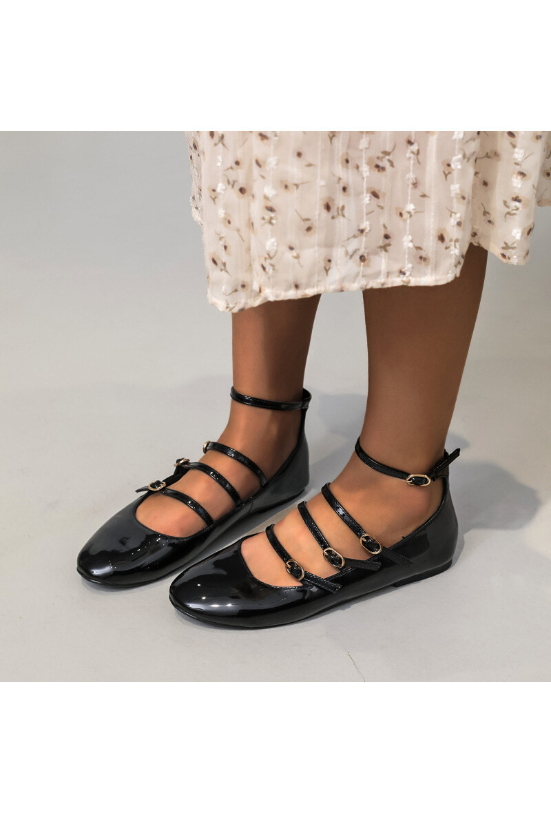 Grossiste Moow - Ballerines babies vernies avec brides
