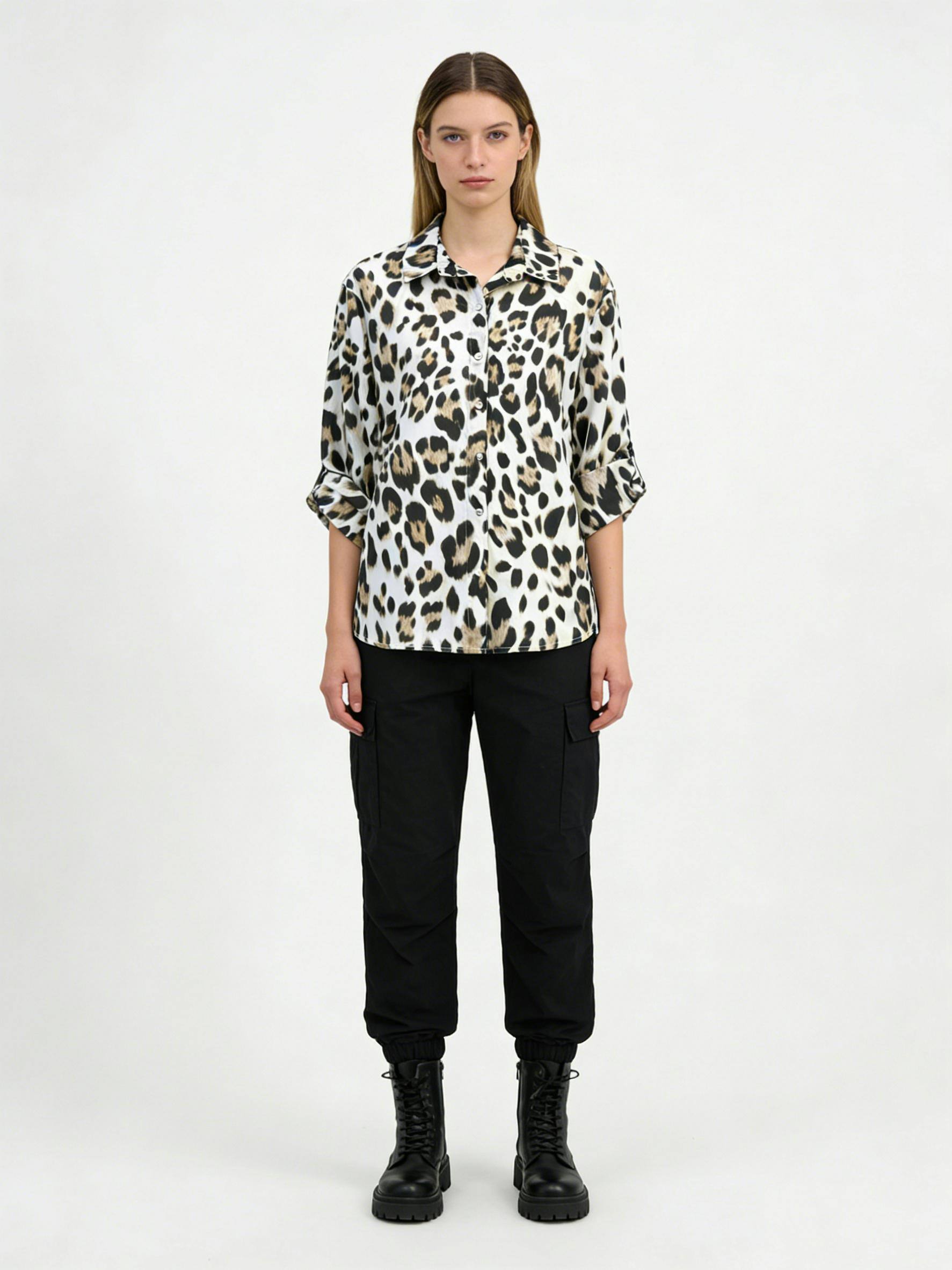Wholesaler MoreFantasy - 100% Cotton Leopard Print Oversized Roll-Tab Sleeve Shirt