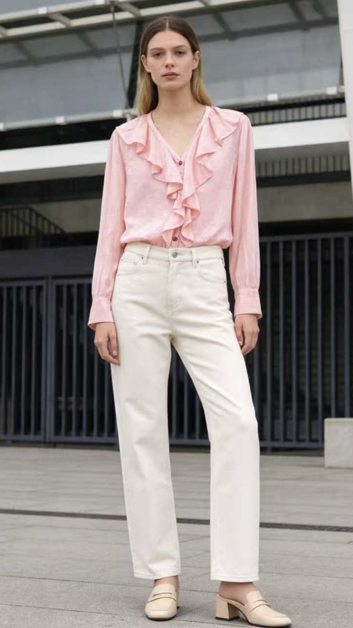 Grossista MoreFantasy - Blusa con scollo a V e volant in 100% cotone