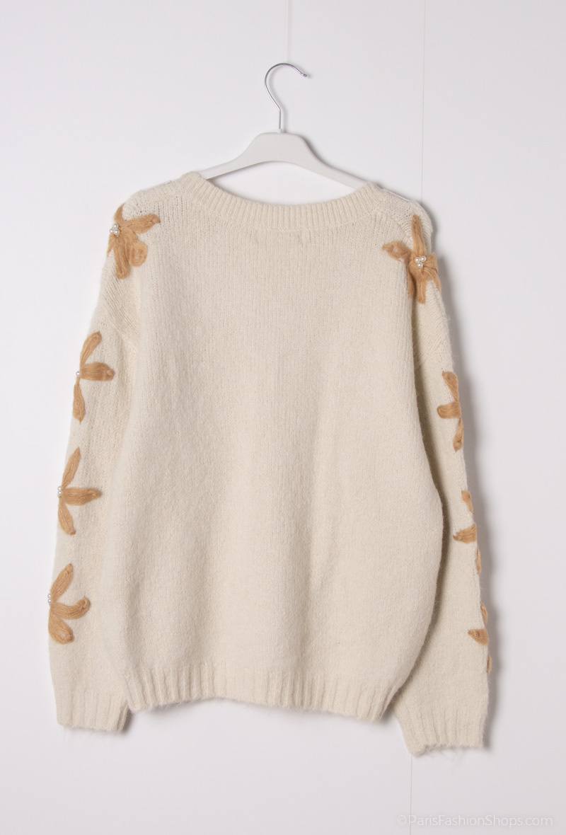 Wholesaler MOZZAAR FOREVER - Wool sweater with mohair touch, pearl flower on the sleeves