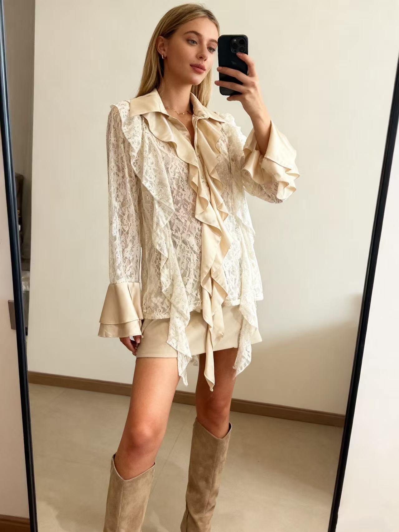 Grossiste MP - Chemise dentelle et satin à volants