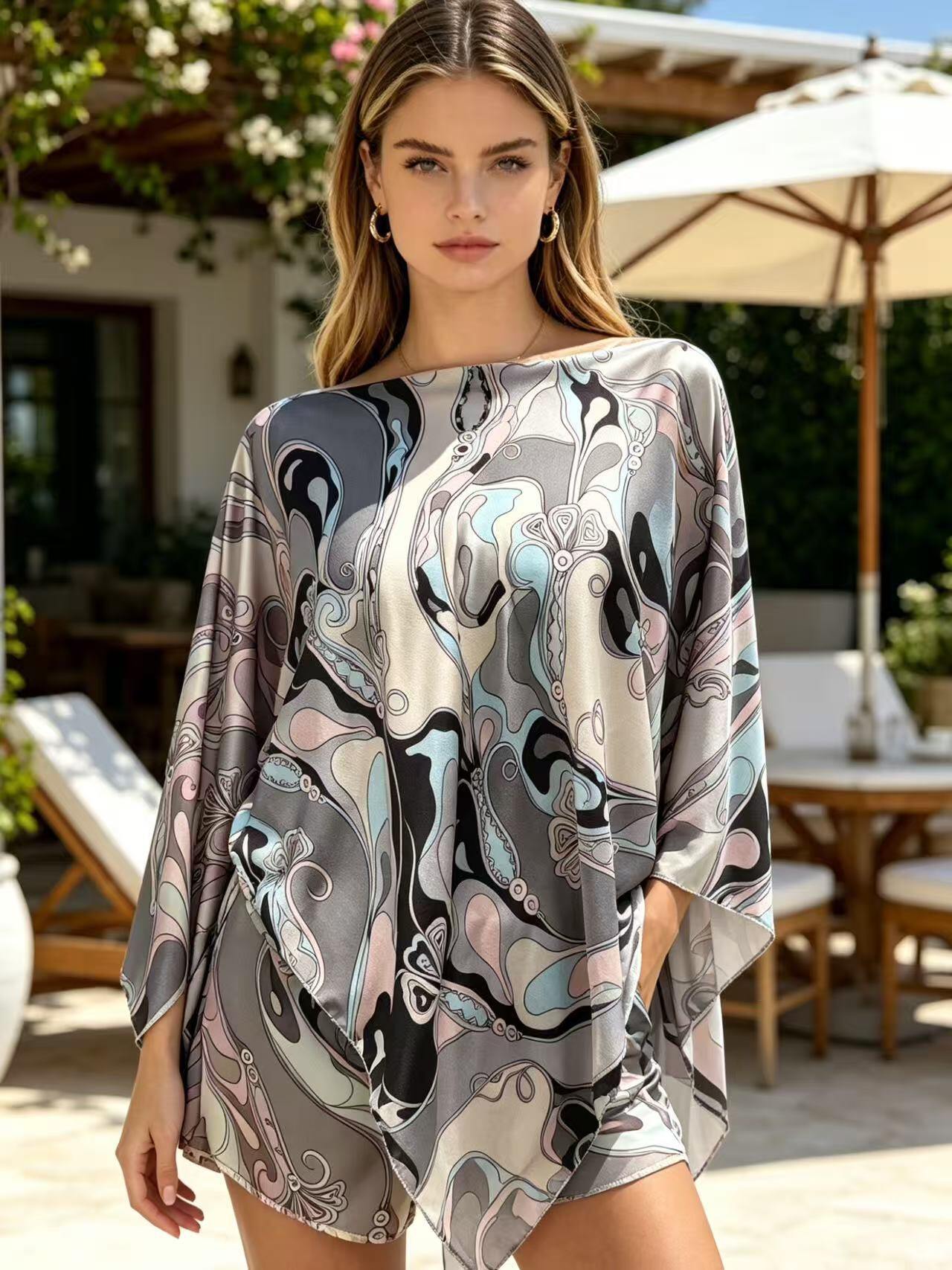 Grossista MP - Completo stampato Pucci alto drappeggiato e romper senza spalline 2 in 1 con pantaloncini
