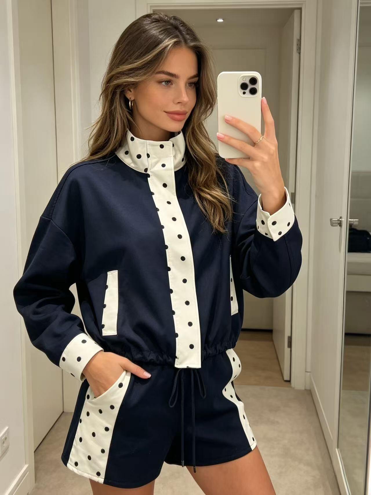 Mayorista MP - Conjunto de chaqueta con cremallera y pantalones cortos de lunares