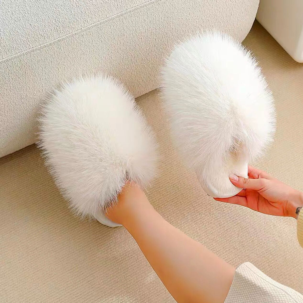 Grossiste Mulanka - Chaussons doublées en peluche de fourrure