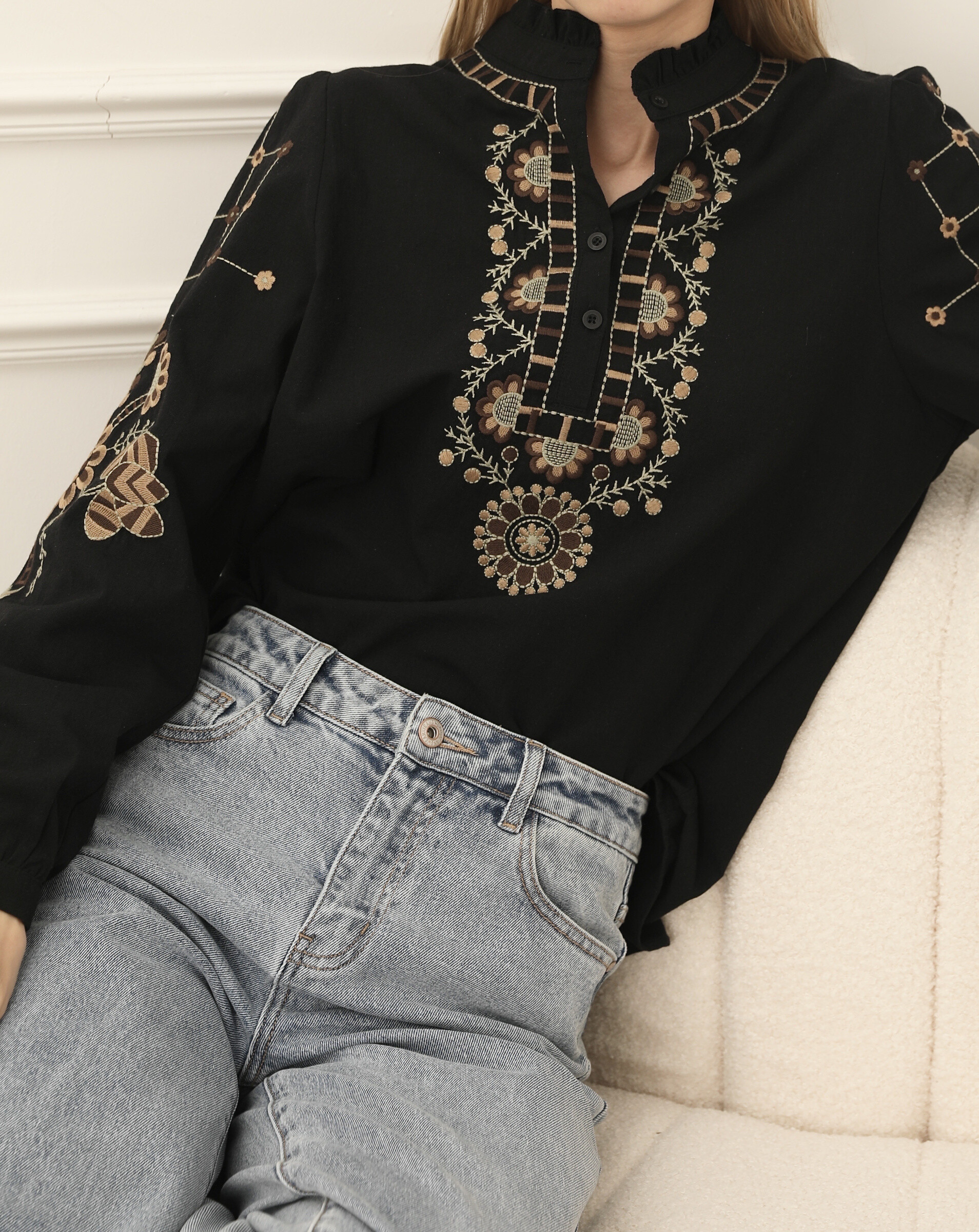 Wholesaler MUSY MUSE - Bohemian embroidered blouse