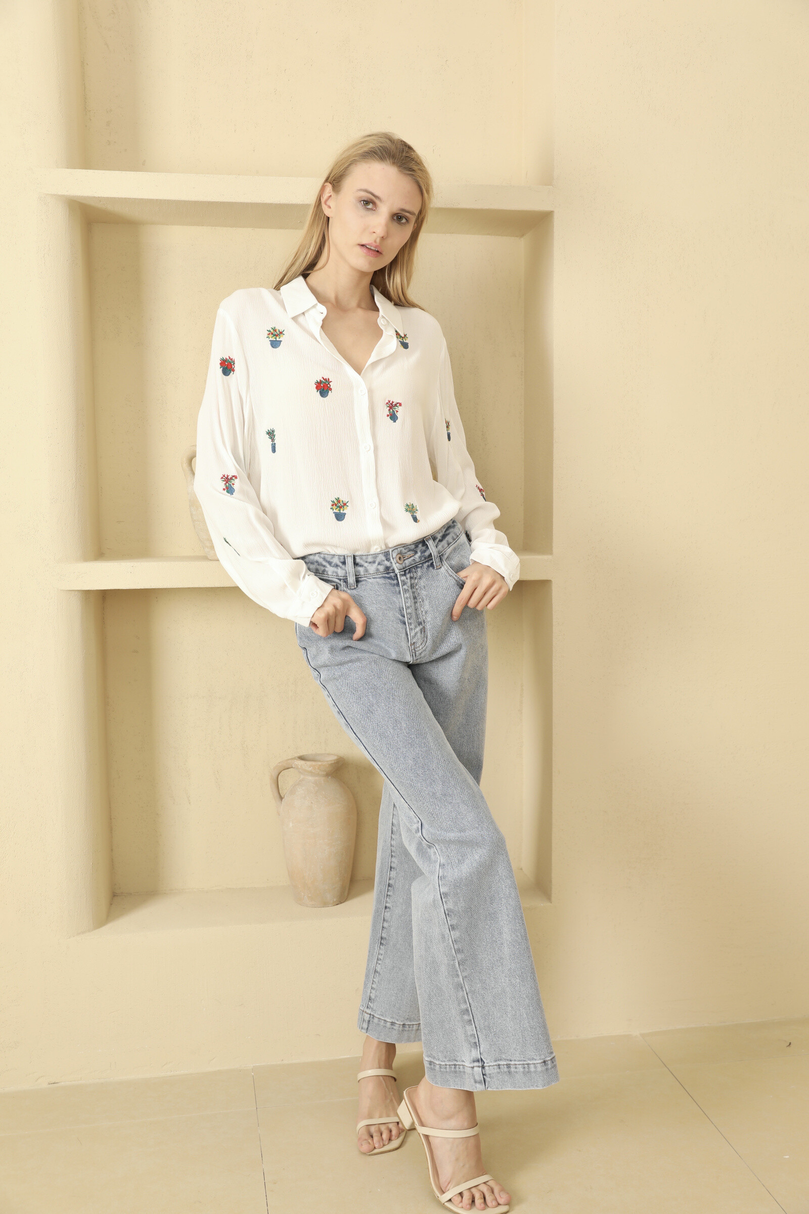 Wholesaler MUSY MUSE - Embroidered blouse