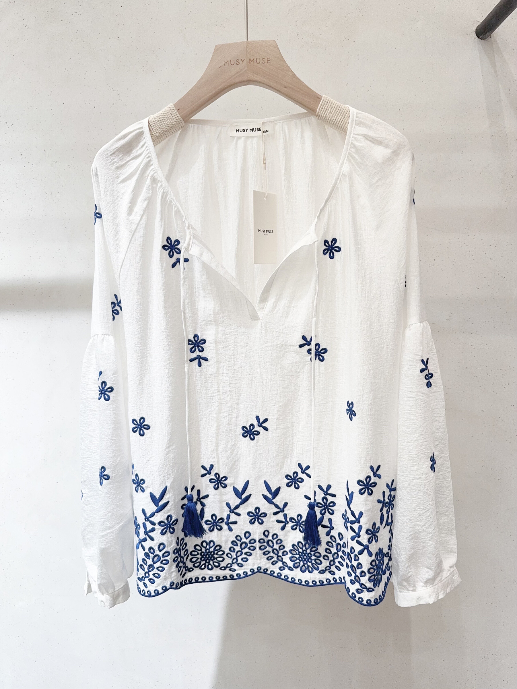 Wholesaler MUSY MUSE - Embroidered blouse