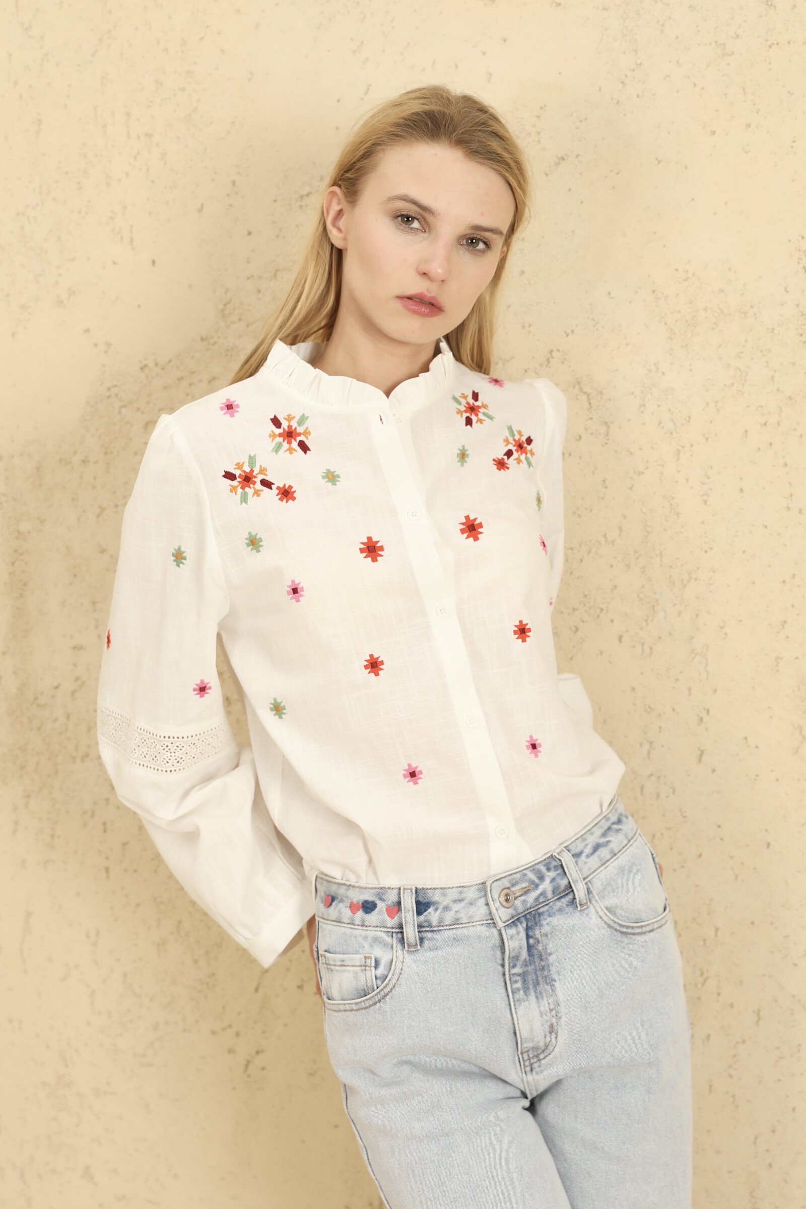 Wholesaler MUSY MUSE - Embroidered blouse