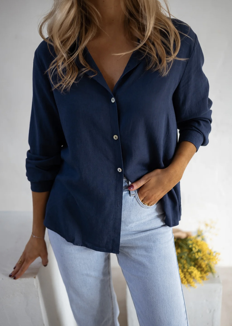 Wholesaler MUSY MUSE - Openwork embroidered shirt