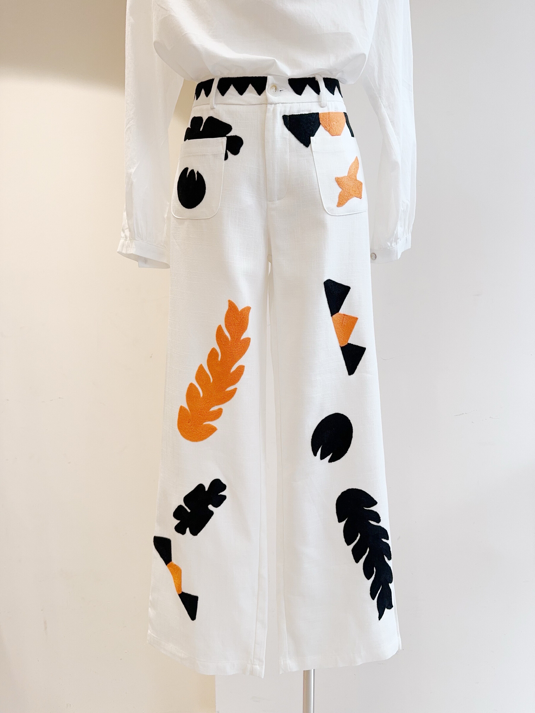 Wholesaler MUSY MUSE - Embroidered pants